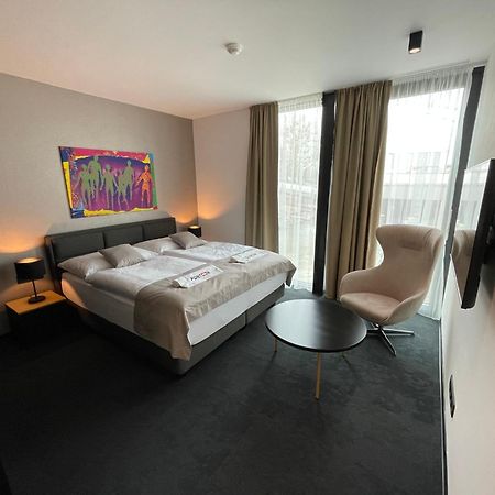 Ponton Rooms Bratislava Buitenkant foto