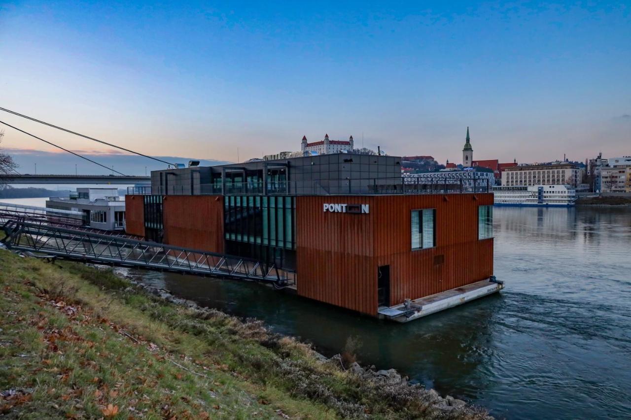 Ponton Rooms Bratislava Buitenkant foto