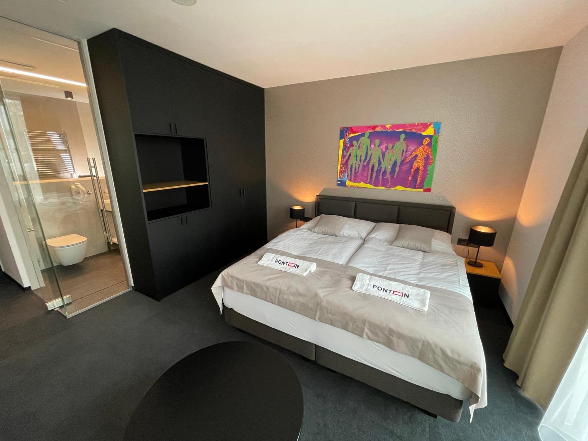 Ponton Rooms Bratislava Buitenkant foto